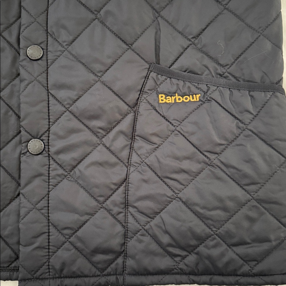 Barbour Men’s Liddesdale Dark Quilted Jacket - Picture 3 of 8